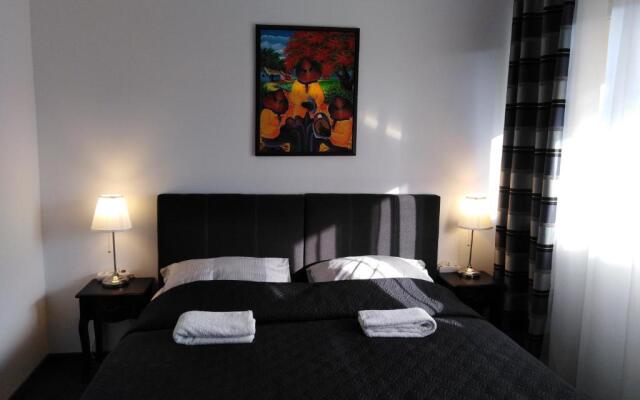 Filsdeger Royal Panzi