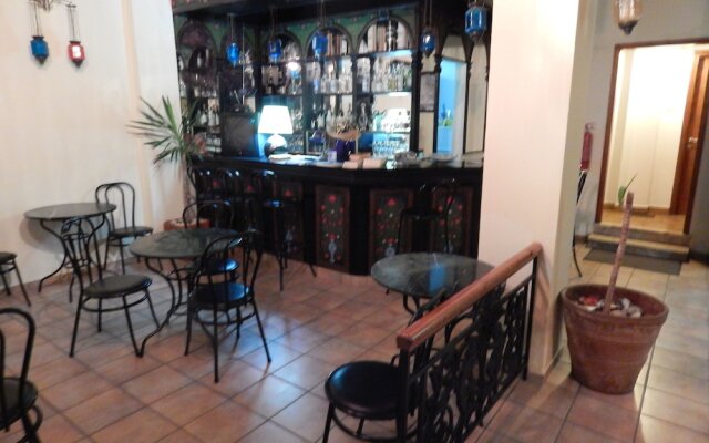 Kasteli Suites