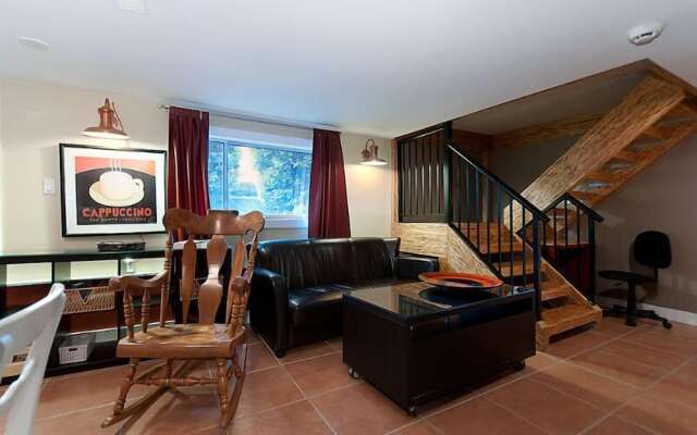 Commercial Drive Accommodations