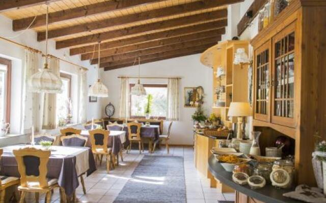 Hotel-Pension-Waldblick