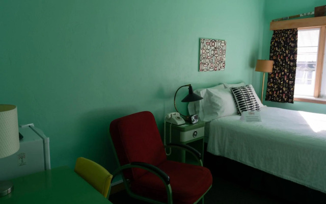 Holiday Music Motel