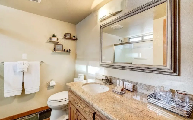 Cold Creek Chalet - Hot tub & Movie Room