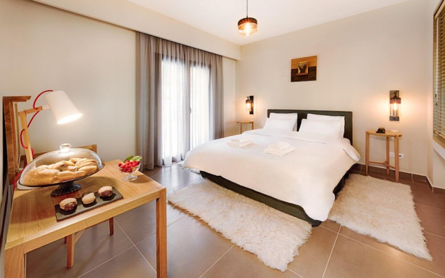 Elimnion Resort