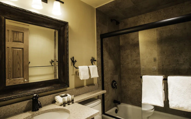 Stonebridge Condominiums