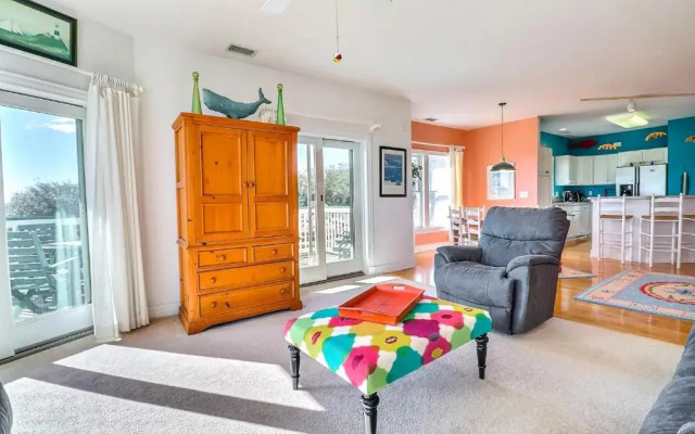 WS-F4 - Postcard Perfect