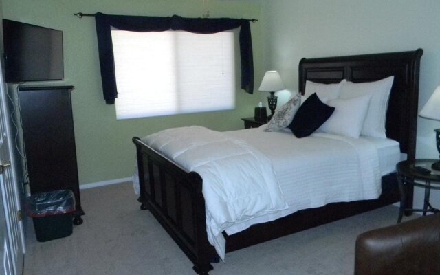 Whispering Creek B&B