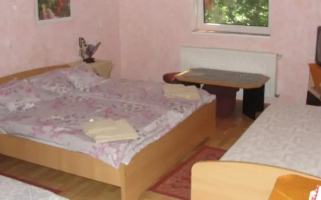 Tiszacsegei Halászcsárda és Panzió