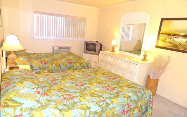 Barefoot Country 304 1 Bedroom Condo by RedAwning