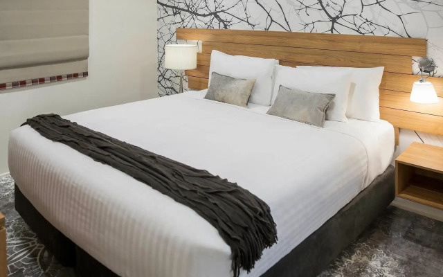 The Sebel Pinnacle Valley Resort