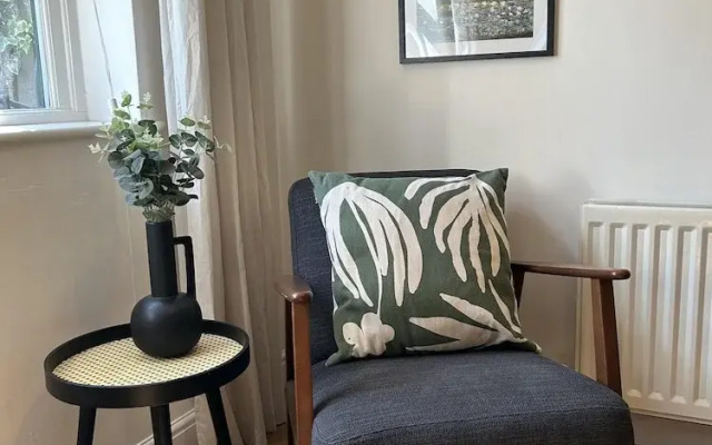 Cozy Manchester Hideaway With 2 Bedrooms