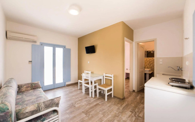 Stratos Studios & Apartments