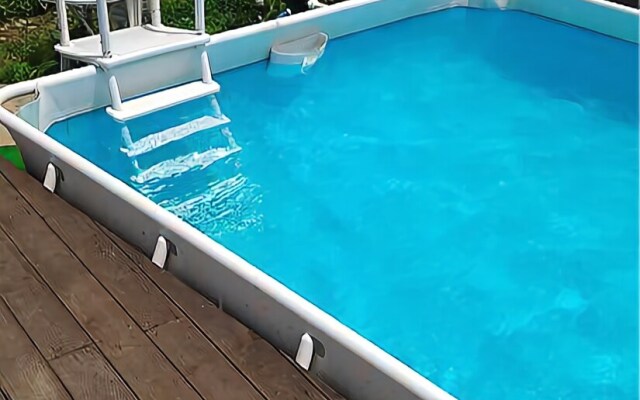 Namhae Sea and Blue Pension (four seasons hot water pool)