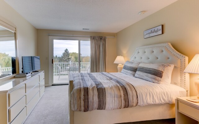 2 Bedroom Condo Golf Course Views 5166