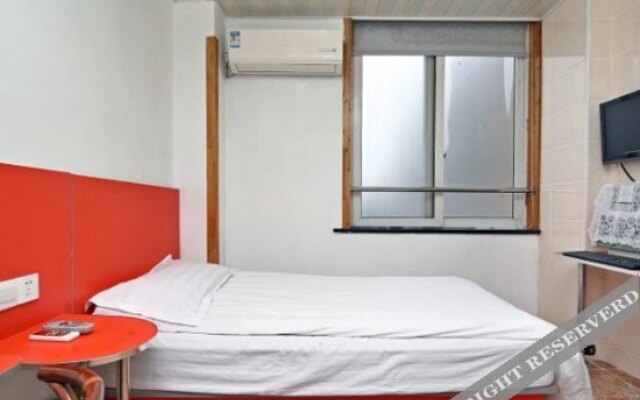 Holiday Hostel