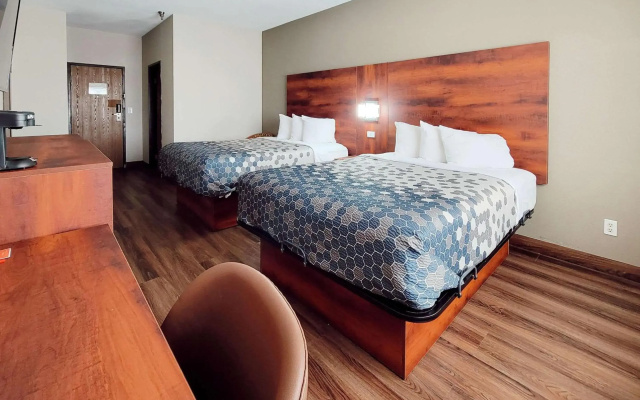 Econo Lodge Fargo - West Acres