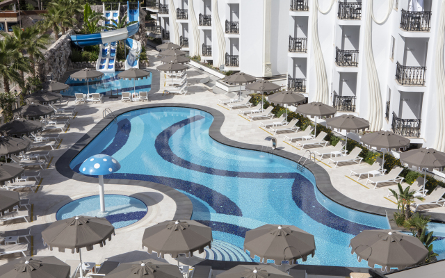 Blue Marlin Deluxe Spa & Resort - All Inclusive