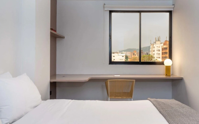 w Impressive 3BR With Balcony in Laureles