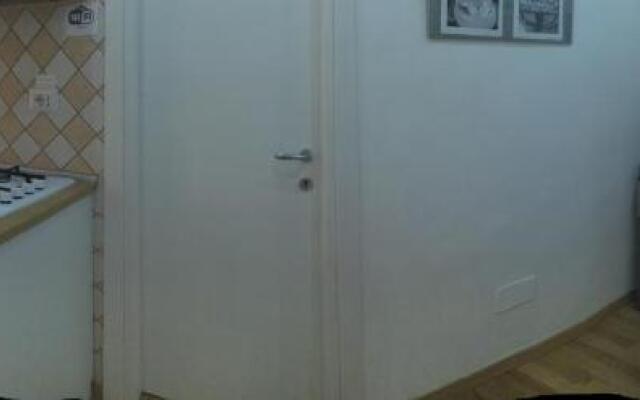 La Piazzetta B&B - Mini appartamento con ingresso indipendente