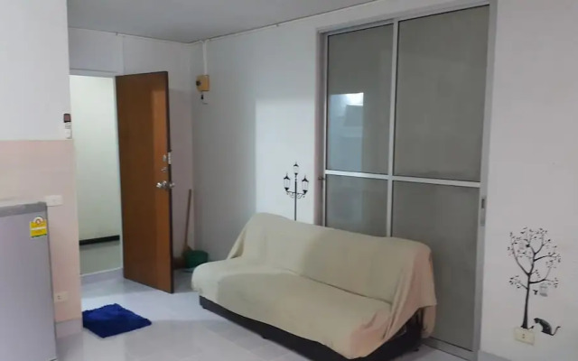 Popular Condo Muangthong Thani