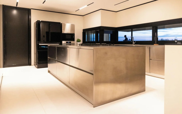 Extreme Luxury Villa with Pool & SPA