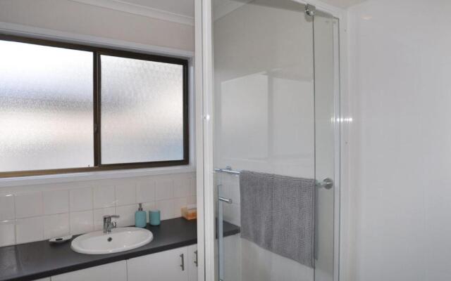 Kyeema - Free Wifi & Netflix - PET Friendly