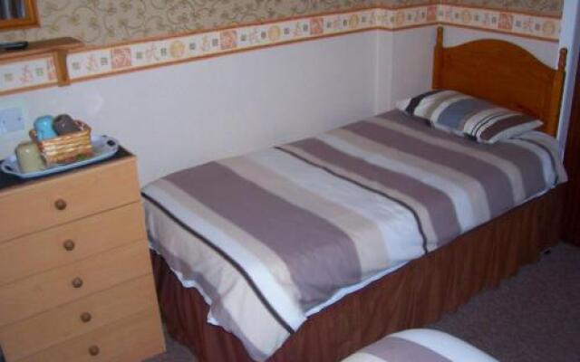 The Chelston Bed  Breakfast