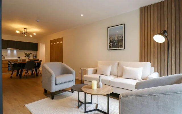 w Dazzling 1BR w Fantastic View in Miraflores