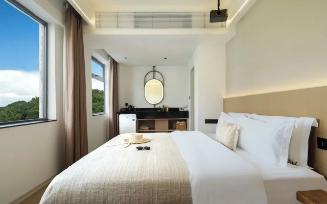 Shenzhen White House Sea View Resort