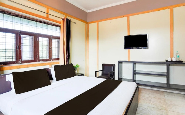 Mordern Room Ballaupur Chowk Dehradun