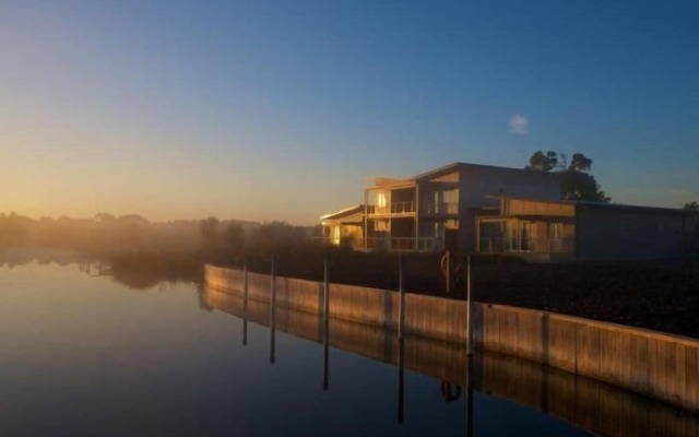 Broadbeach Inverloch Resort