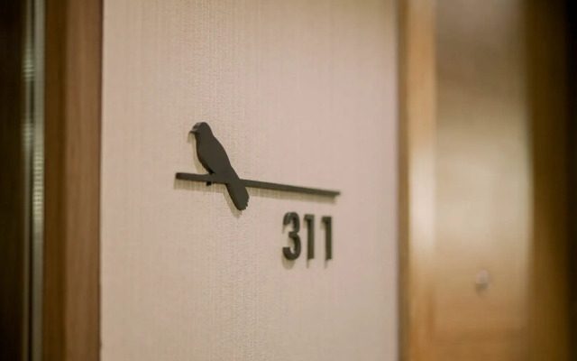 The Henry Hotel Roost Bacolod