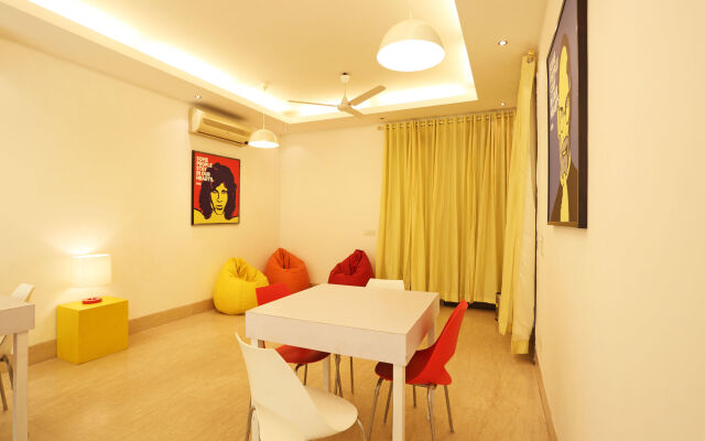 OYO Flagship 5265 Hauz Khas Metro