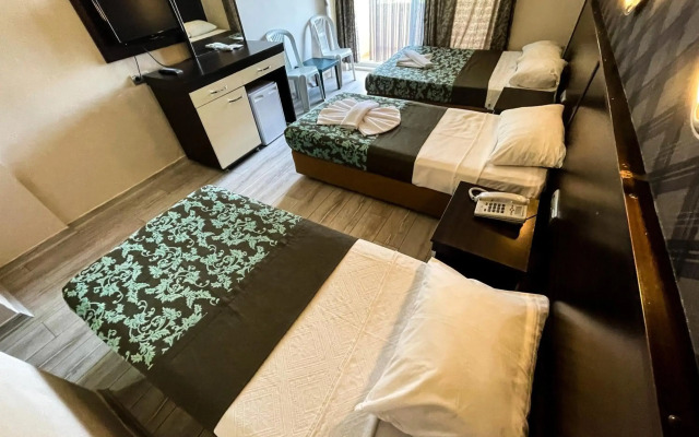 Castle Park Hotel
