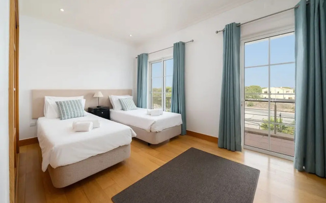 Vilamoura Garden Apartment by Homing