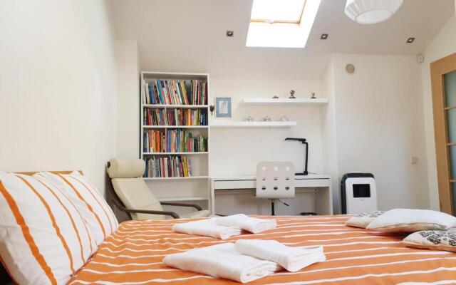 Exceptional Uzupis Bridge 3 Bedroom Apartment