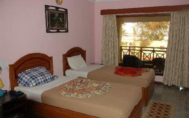 Sea Breeze Beach Resort