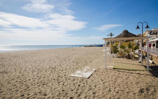 Holidays2Torremolinos Carihuela