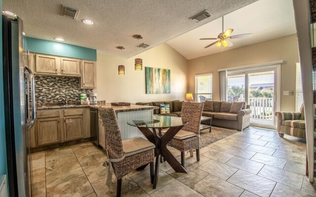 9 G, Two Bedroom Condo