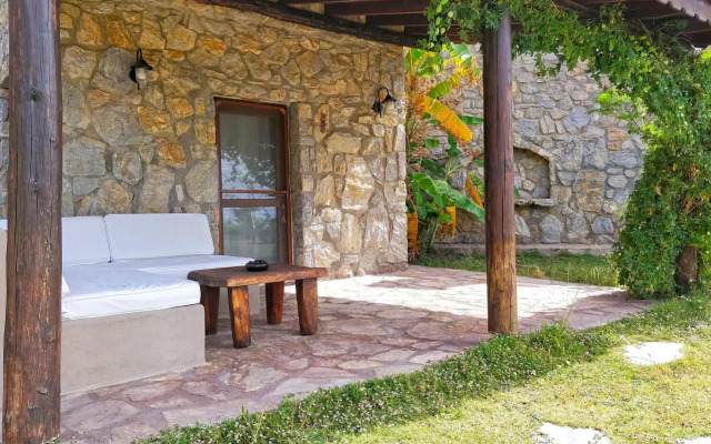 Zephyros Hotel