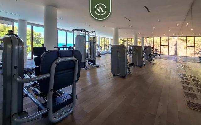 New 3BR Condo - Oceanview Terrace - Private Beach