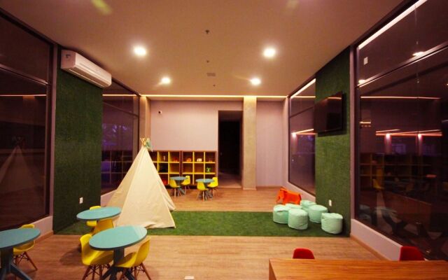 Hot Beach Resort