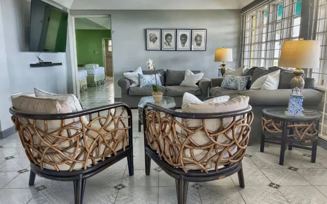 Villa Isabella Discovery Bay