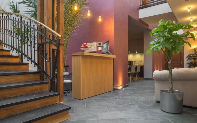 Antler Boutique Hotel