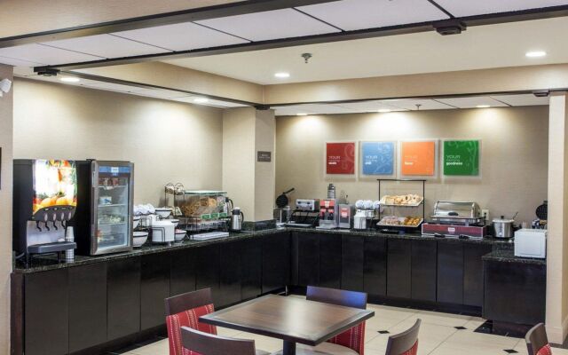 Comfort Inn Opelika - Auburn