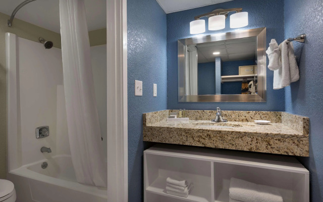 Dayton House Resort, BW Signature Collection