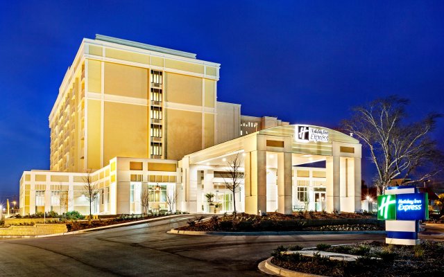 Holiday Inn Express Charleston – Downtown Medical Area