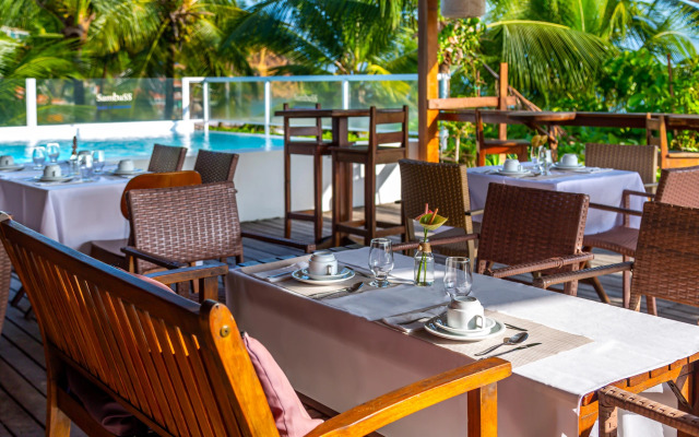 Sambass lounge beach cafe & Pousada