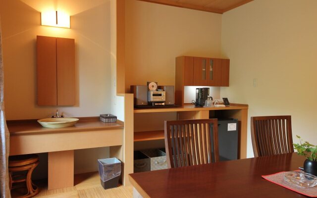 Okunoin Hotel Tokugawa