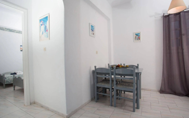 Zoumis Residence