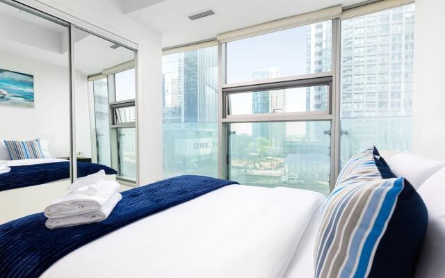 Downtown Toronto Condo near Scotiabank Arena